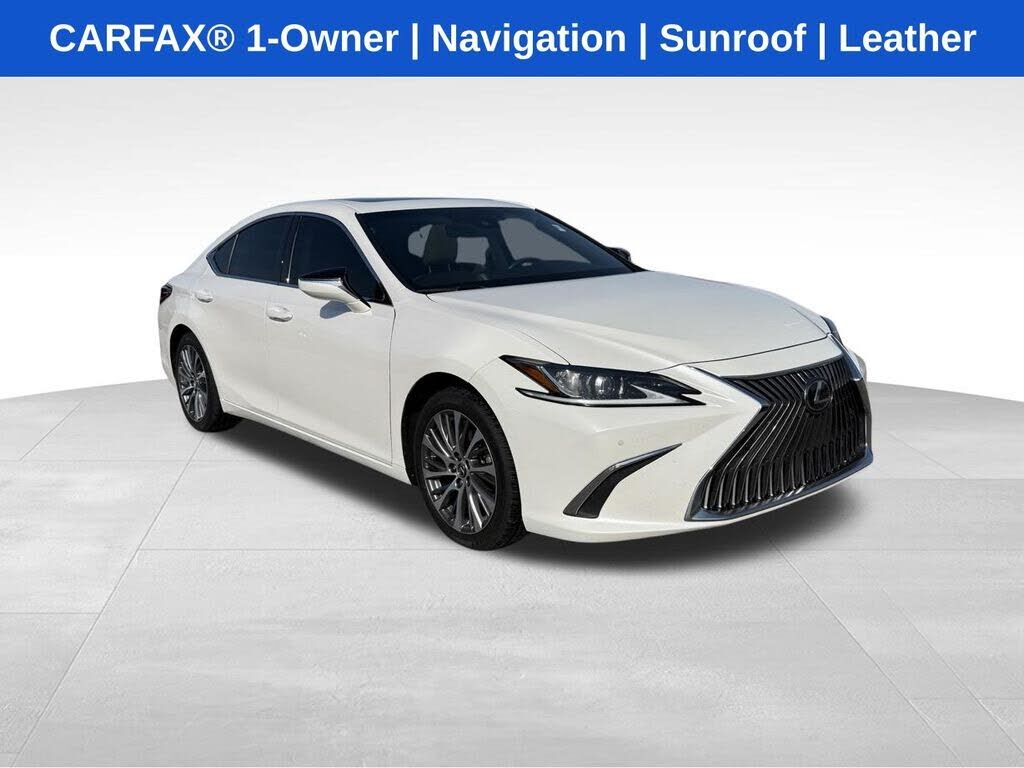 2020 LEXUS ES