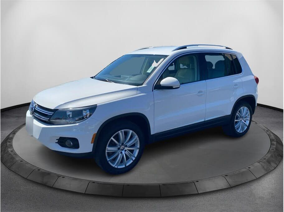 2013 VOLKSWAGEN Tiguan