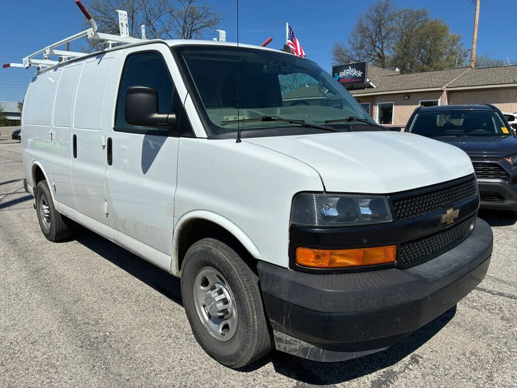 2019 CHEVROLET Express