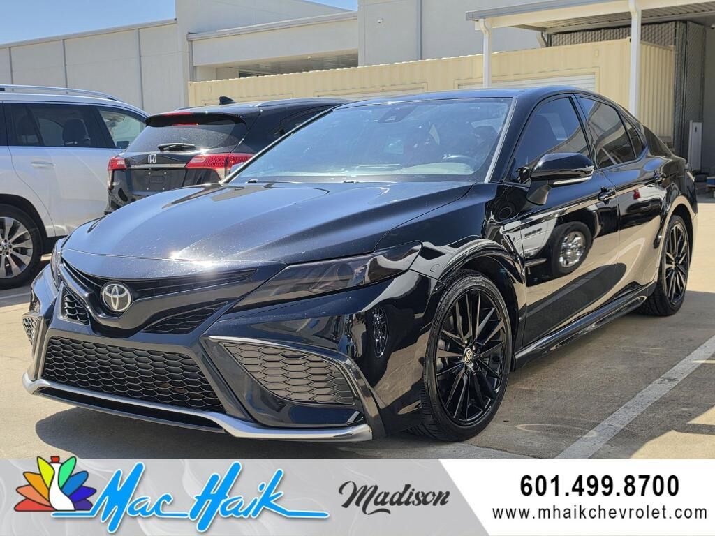 2021 TOYOTA Camry