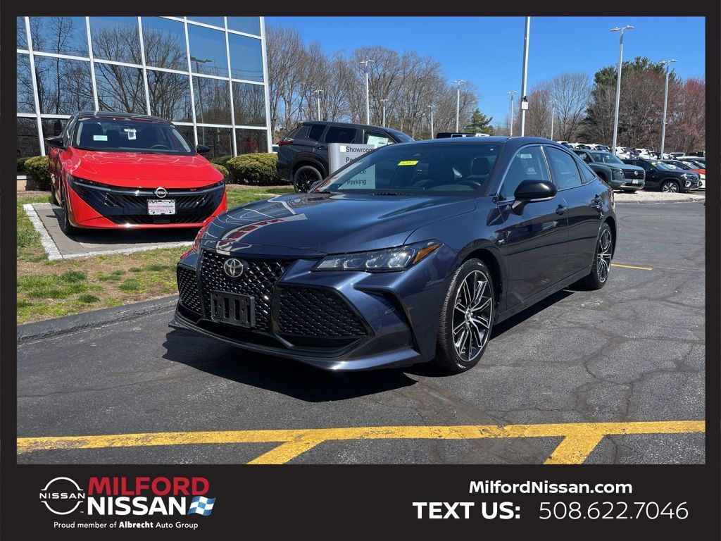 2019 TOYOTA Avalon