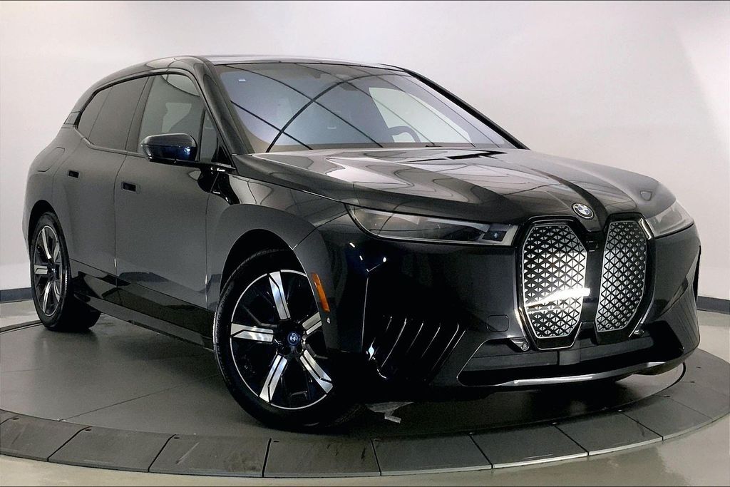 2023 BMW ix