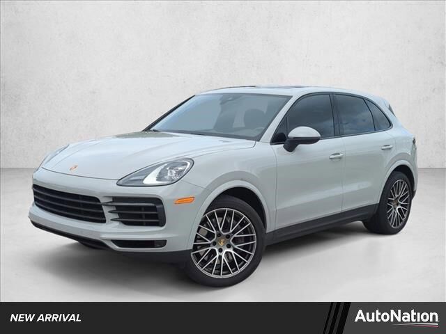2023 PORSCHE Cayenne