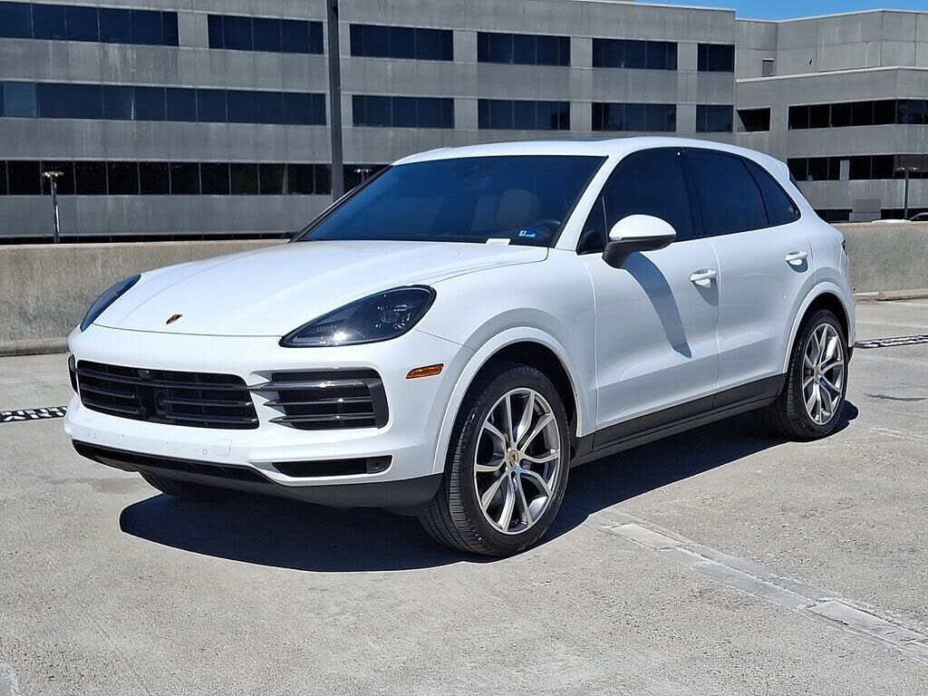 2023 PORSCHE Cayenne