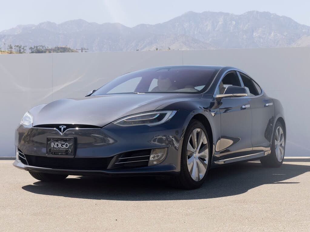 2020 TESLA Model S