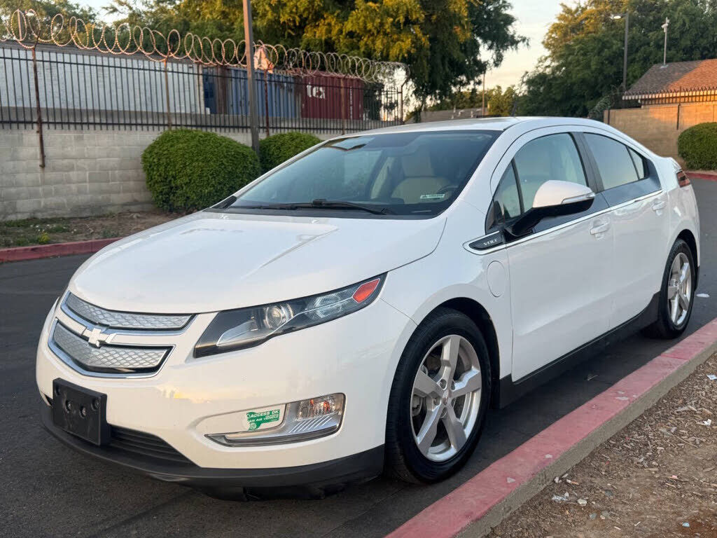 2013 CHEVROLET Volt