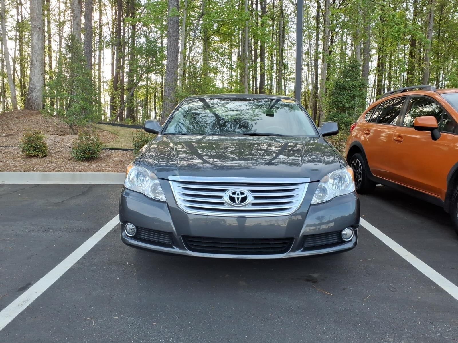 2010 TOYOTA Avalon