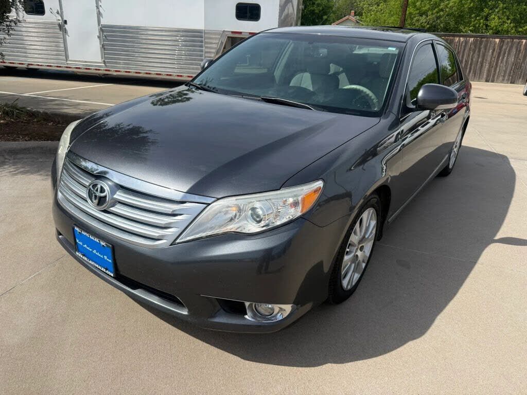 2012 TOYOTA Avalon