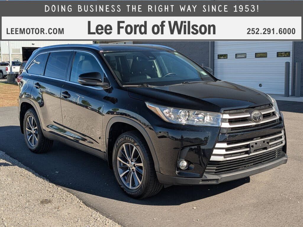 2019 TOYOTA Highlander
