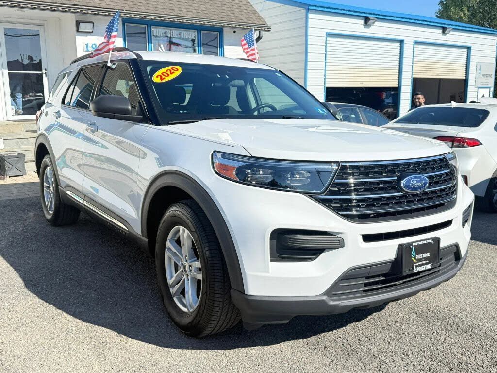 2020 FORD Explorer