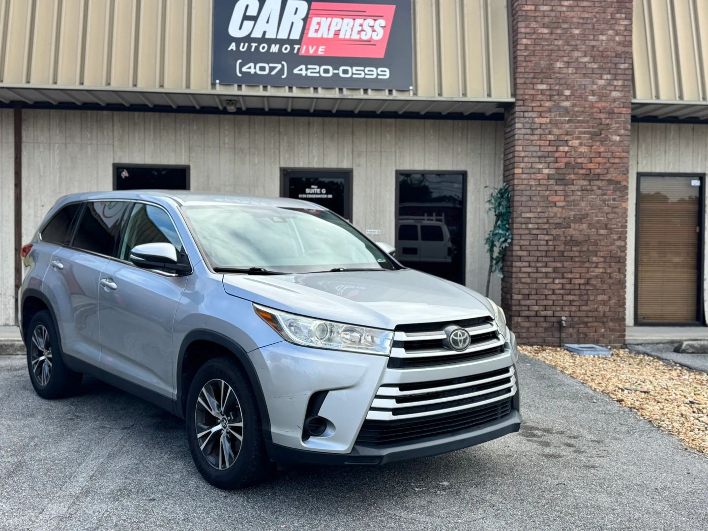 2019 TOYOTA Highlander