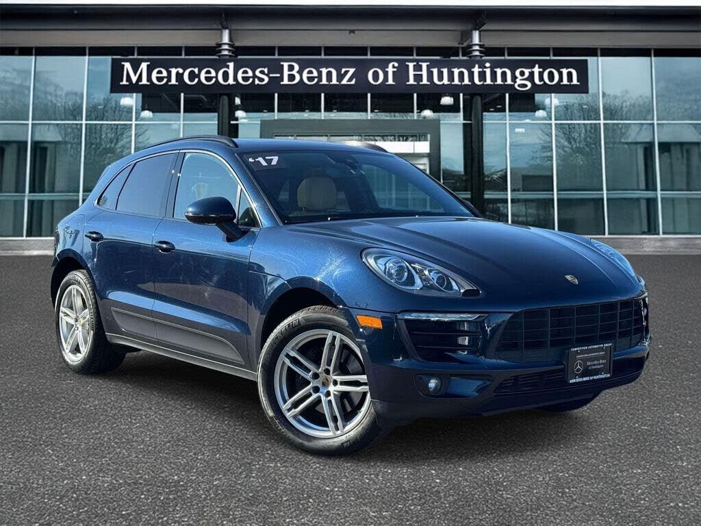 2017 PORSCHE Macan