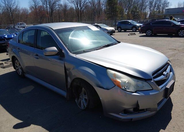 2011 SUBARU Legacy