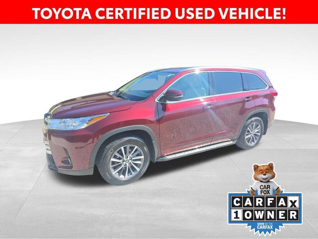 2017 TOYOTA Highlander