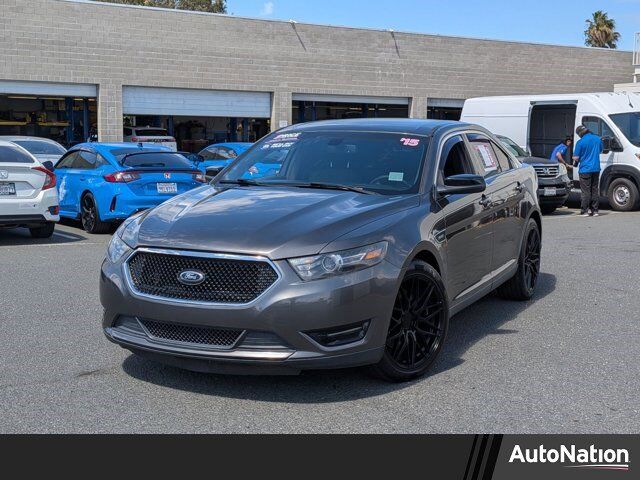 2015 FORD Taurus