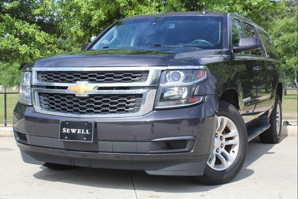2017 CHEVROLET Suburban
