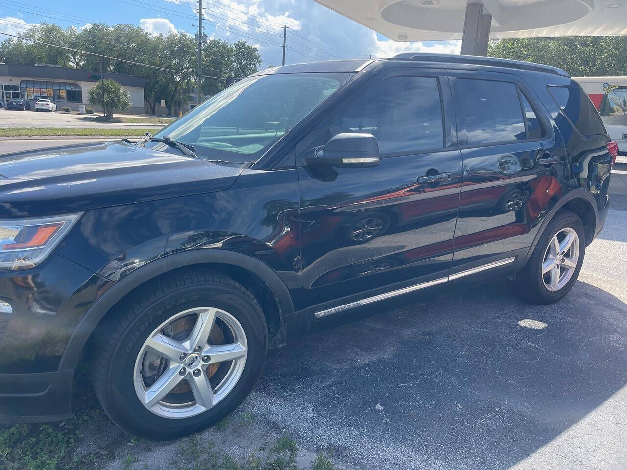 2019 FORD Explorer