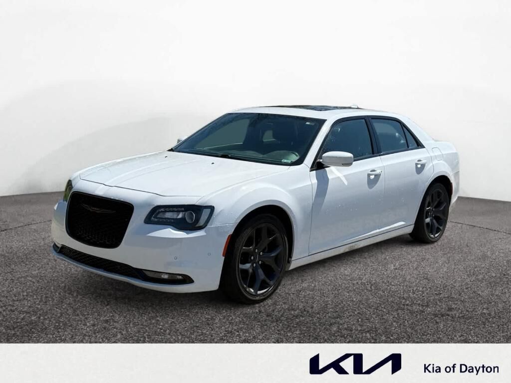 2022 CHRYSLER 300