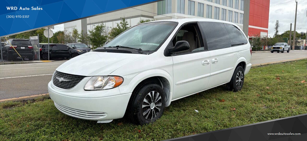 2002 CHRYSLER Town and Country