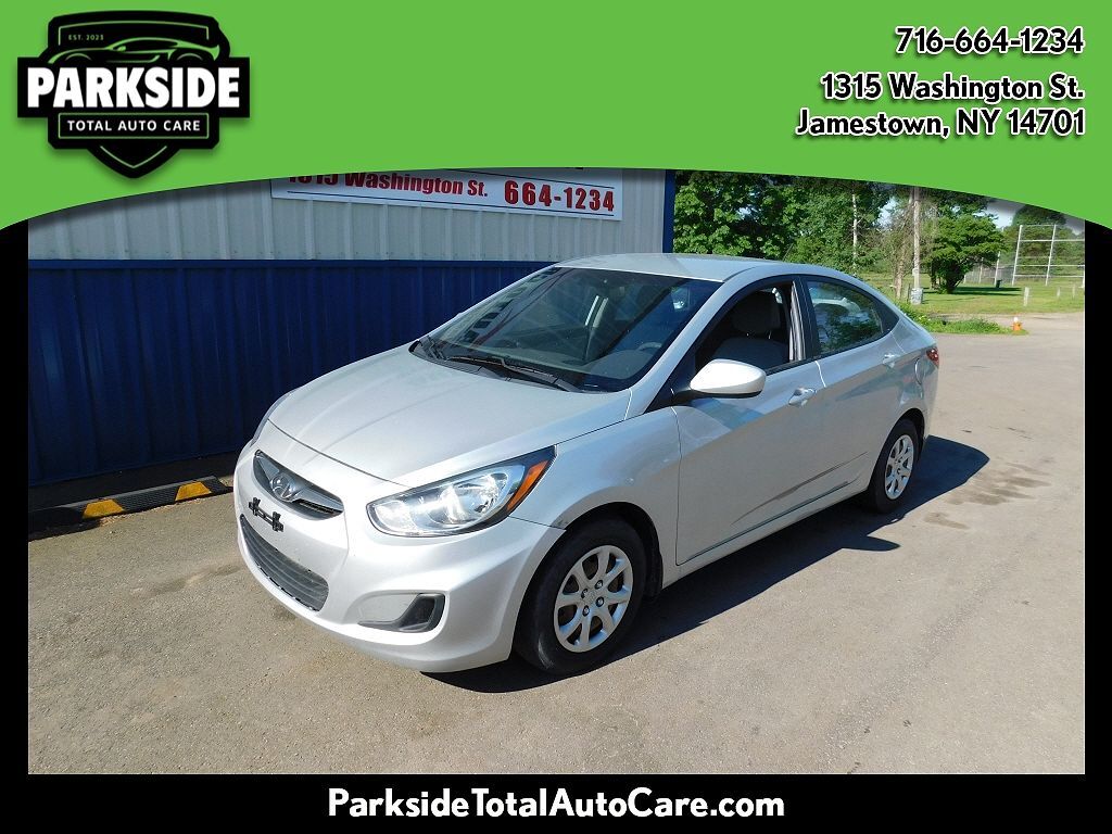 2013 HYUNDAI Accent