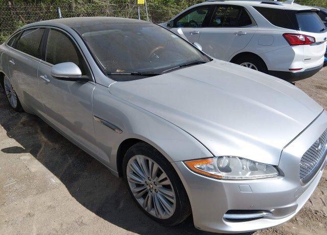 2015 JAGUAR XJ
