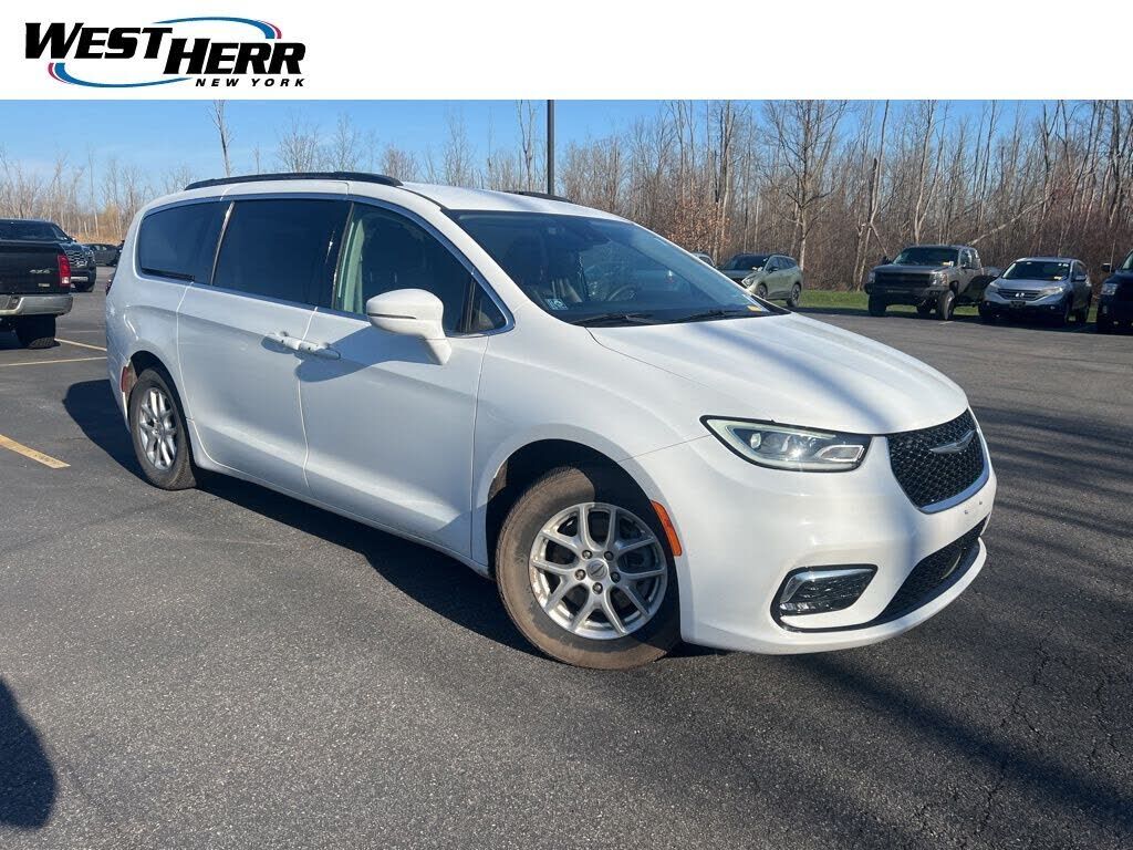 2022 CHRYSLER Pacifica