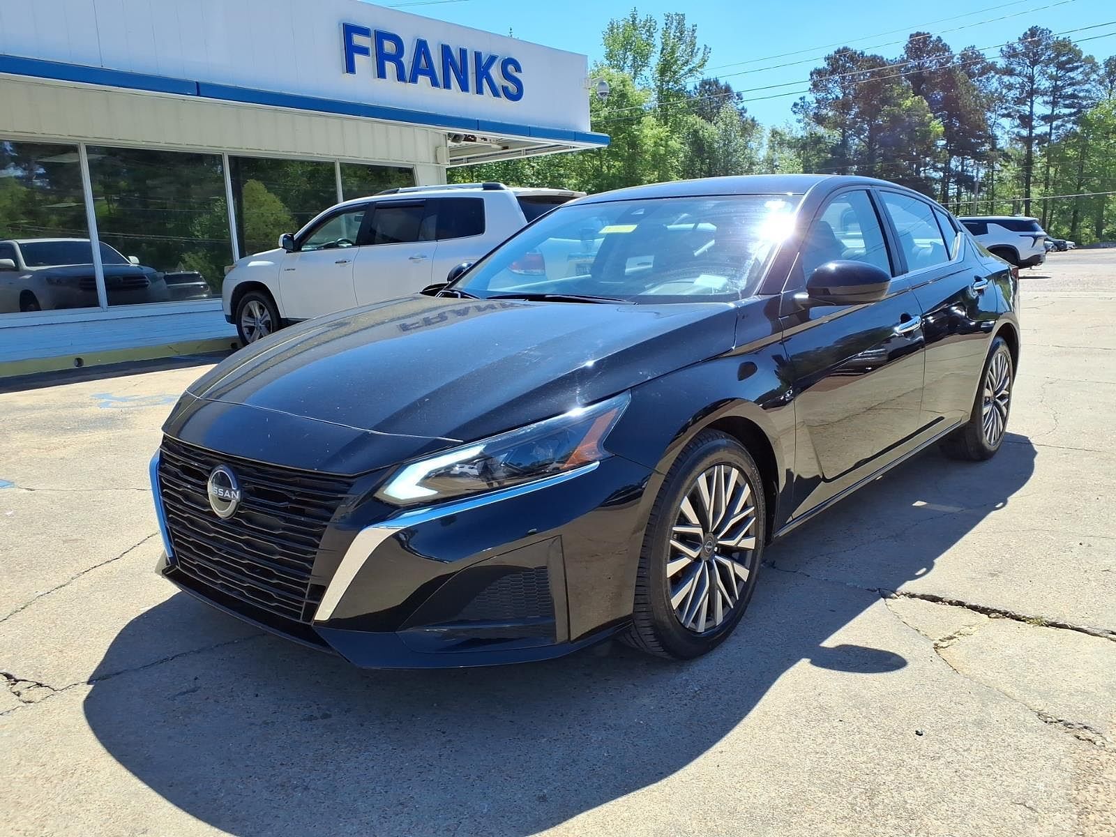 2023 NISSAN Altima