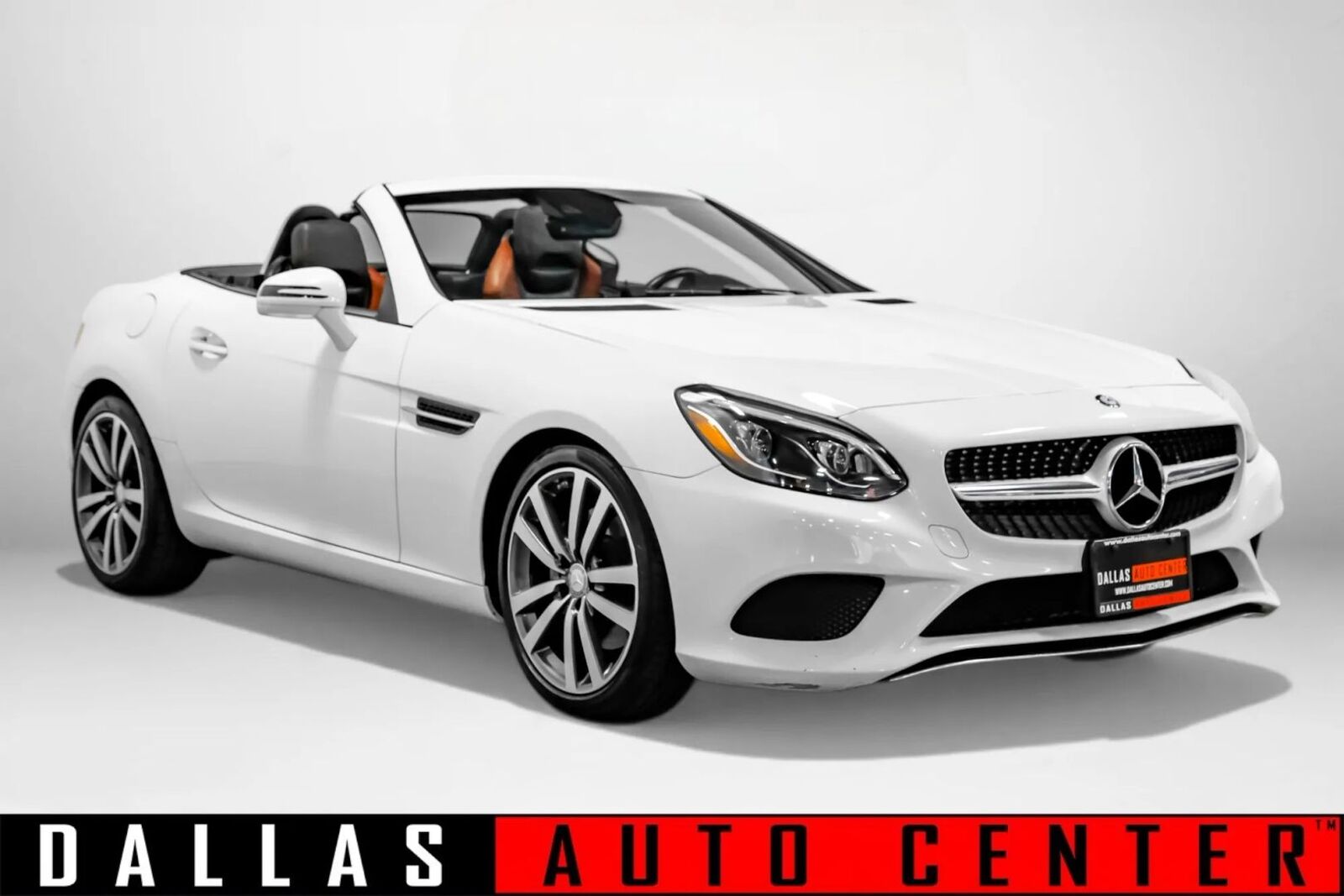 2017 MERCEDES-BENZ SLC-Class