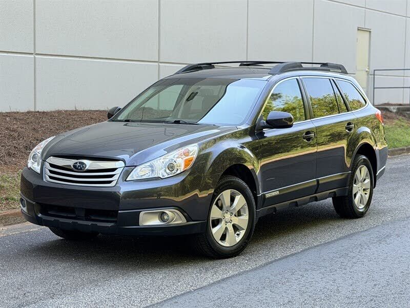 2012 SUBARU Outback