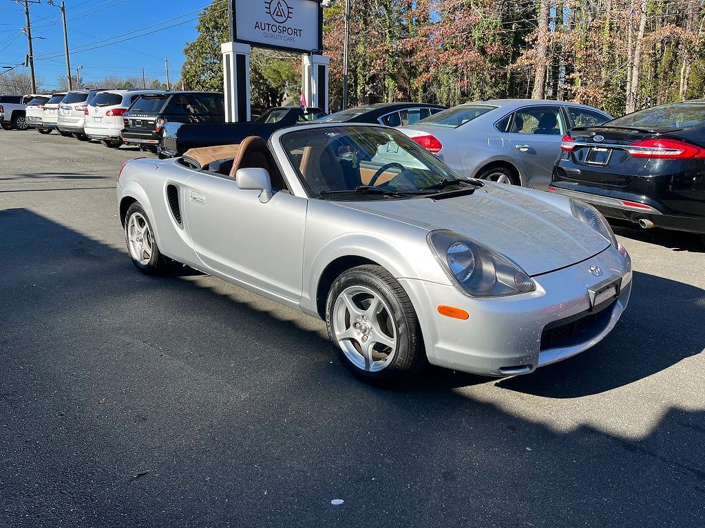2002 TOYOTA MR2