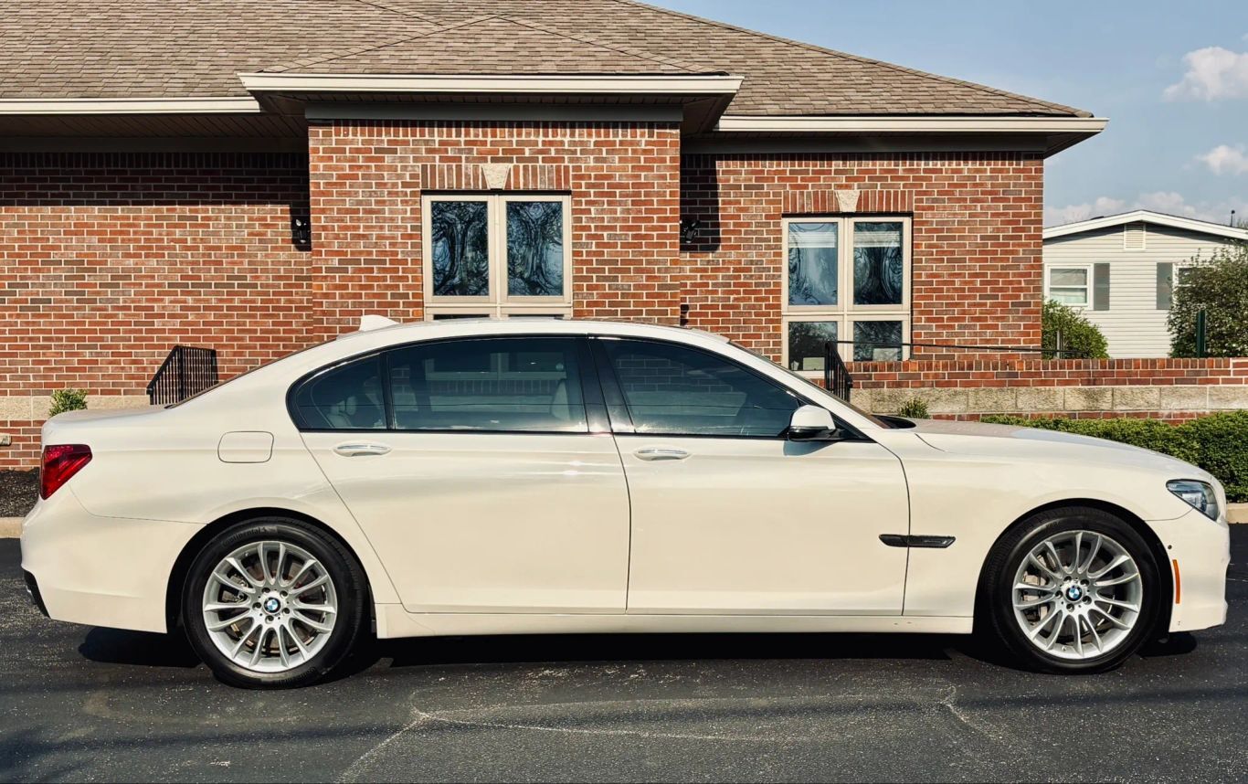 2013 BMW 750Li / ALPINA B7