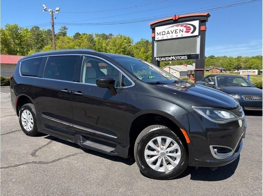 2018 CHRYSLER Pacifica