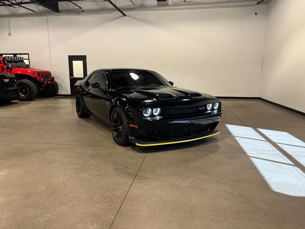 2021 DODGE Challenger