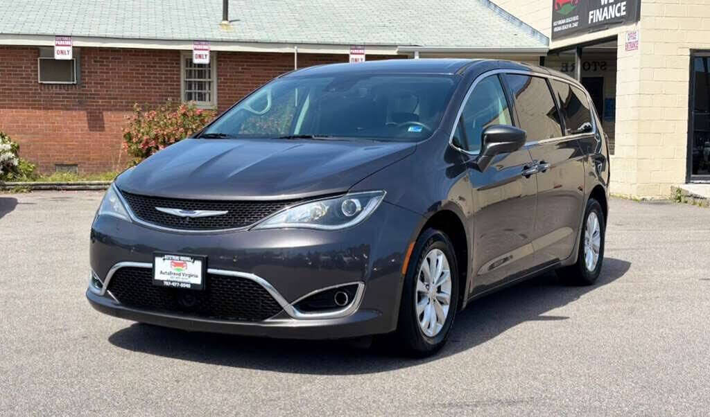 2019 CHRYSLER Pacifica