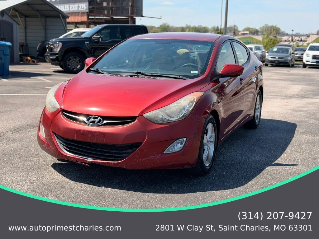 2013 HYUNDAI Elantra