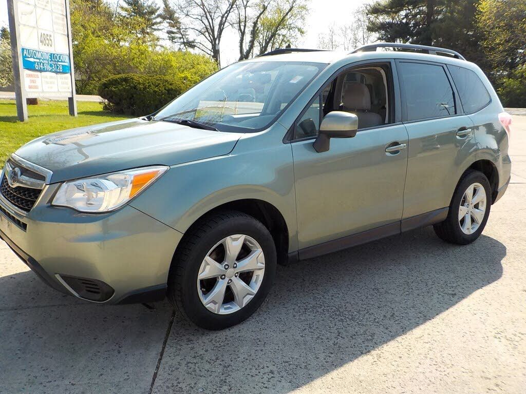 2015 SUBARU Forester