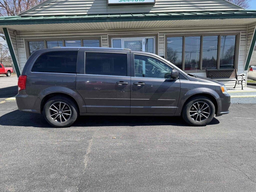 2017 DODGE Grand Caravan