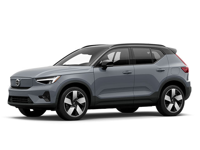 2023 VOLVO XC40
