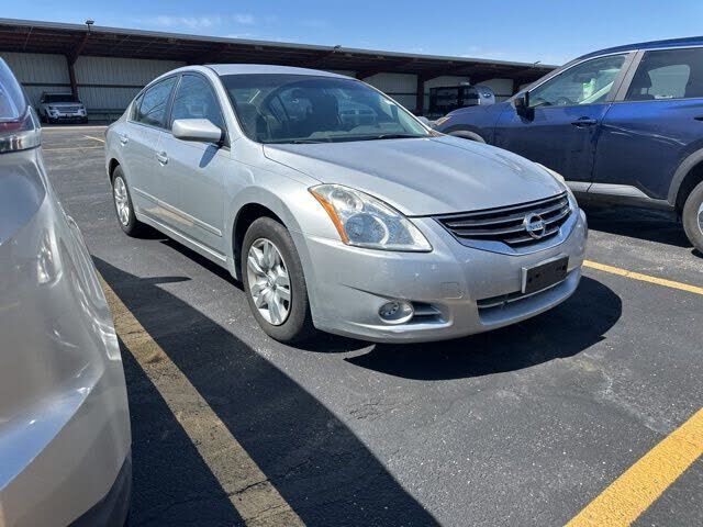 2012 NISSAN Altima