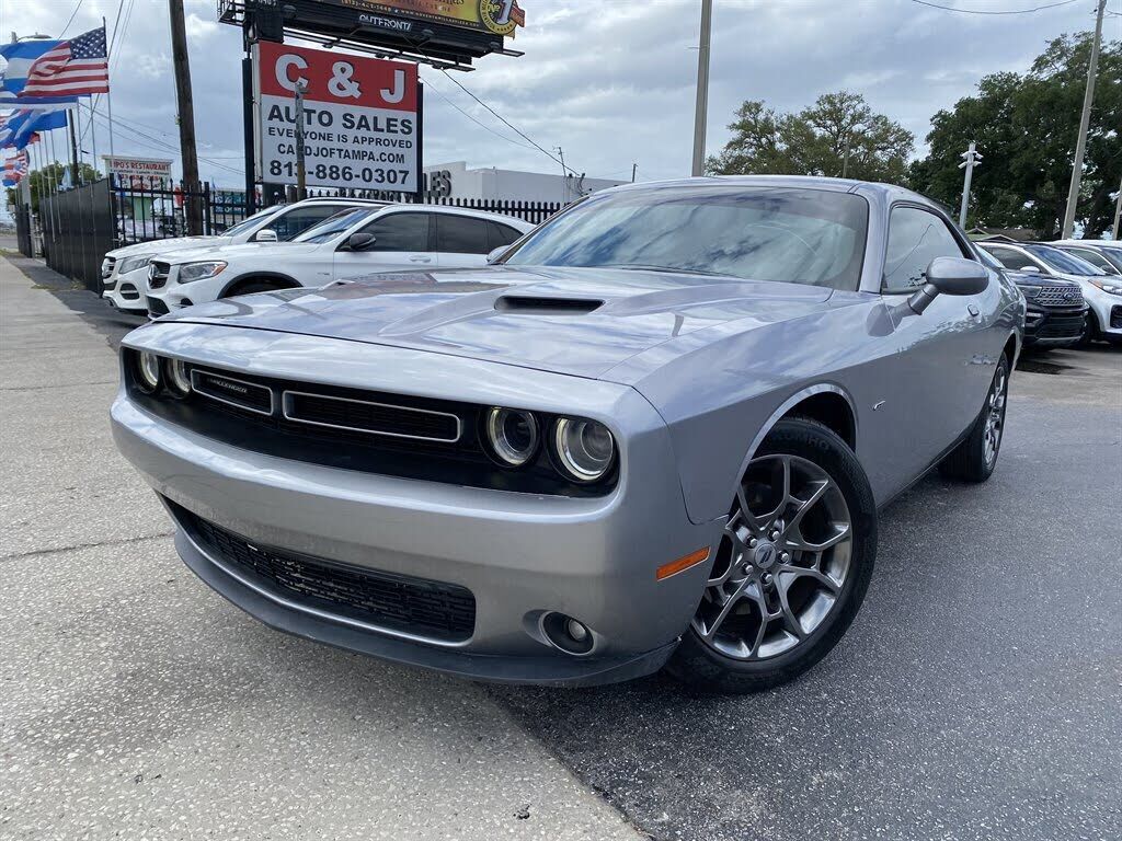 2017 DODGE Challenger