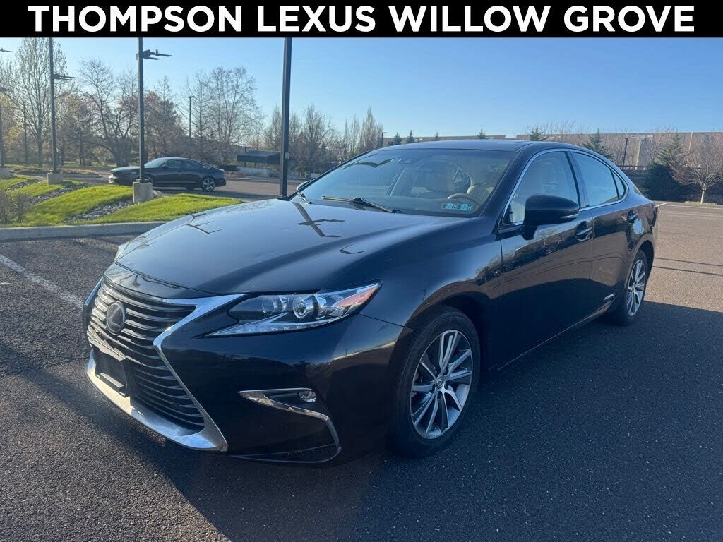 2016 LEXUS ES