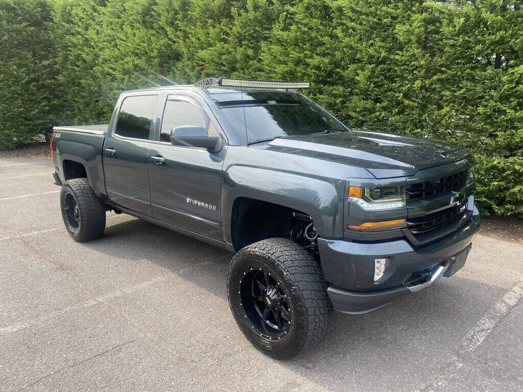 2018 CHEVROLET Silverado