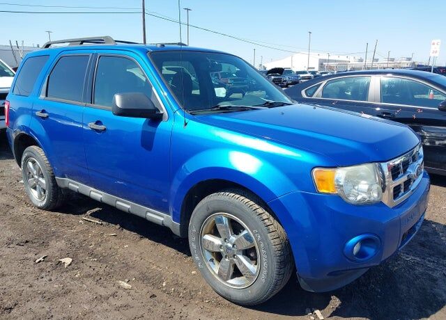 2011 FORD Escape