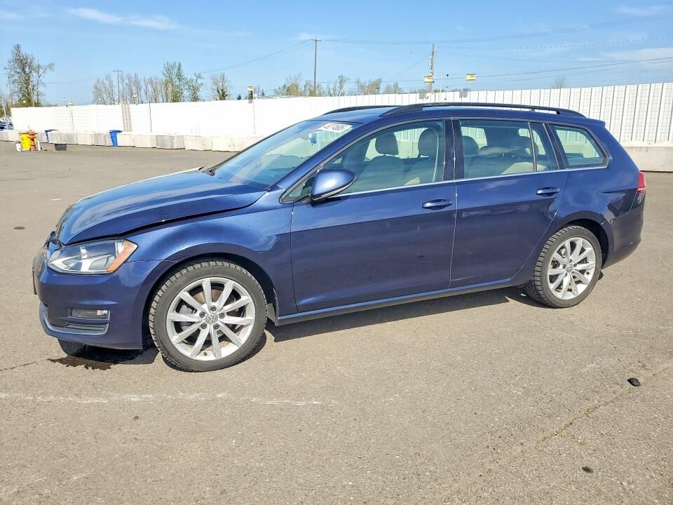 2017 VOLKSWAGEN Golf SportWagen