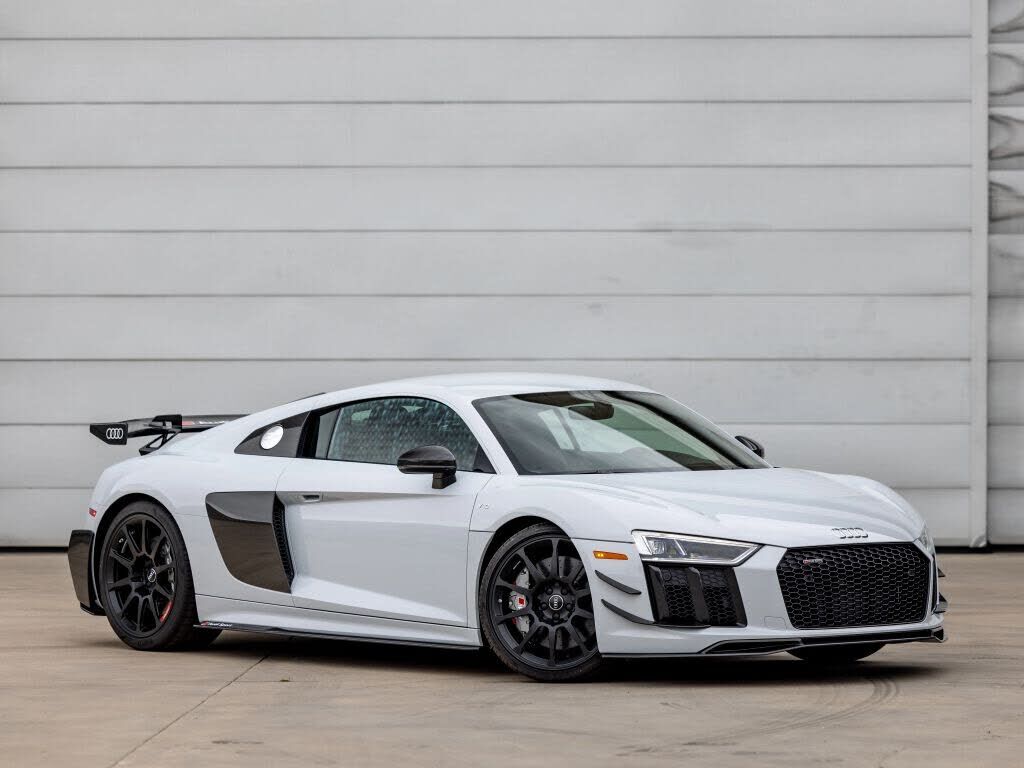 2018 AUDI R8