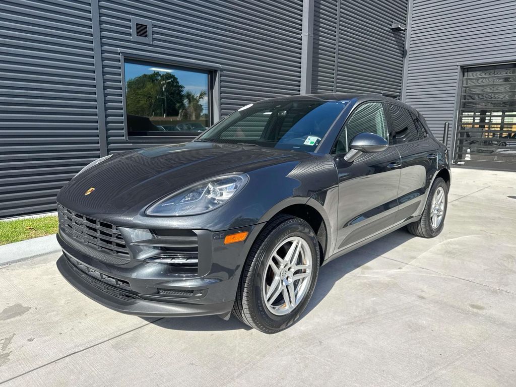 2021 PORSCHE Macan