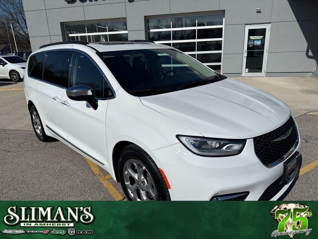 2023 CHRYSLER Pacifica