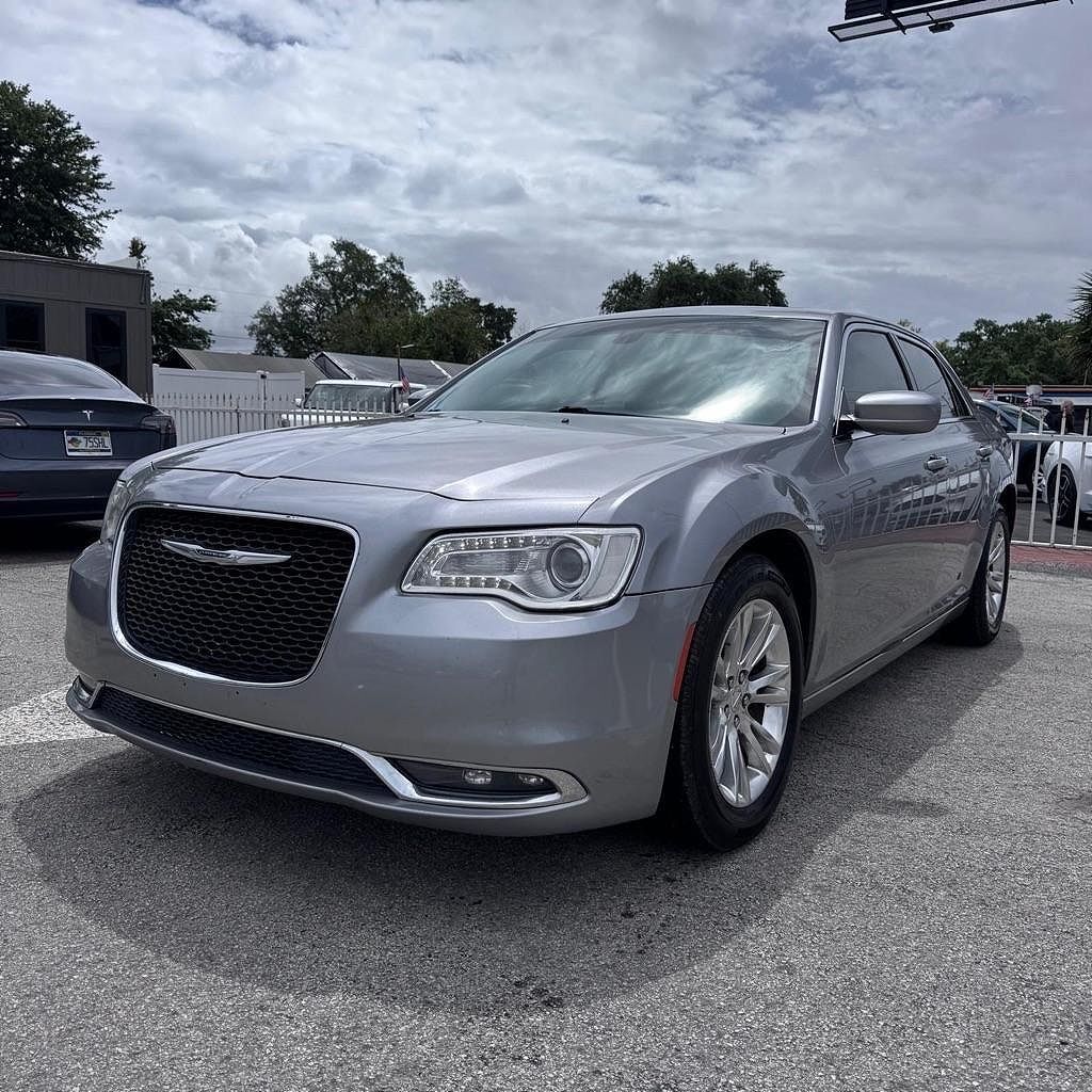 2016 CHRYSLER 300