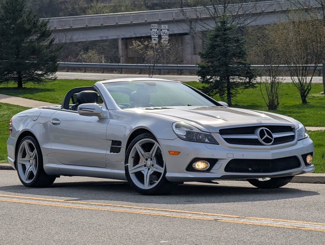 2011 MERCEDES-BENZ SL-Class