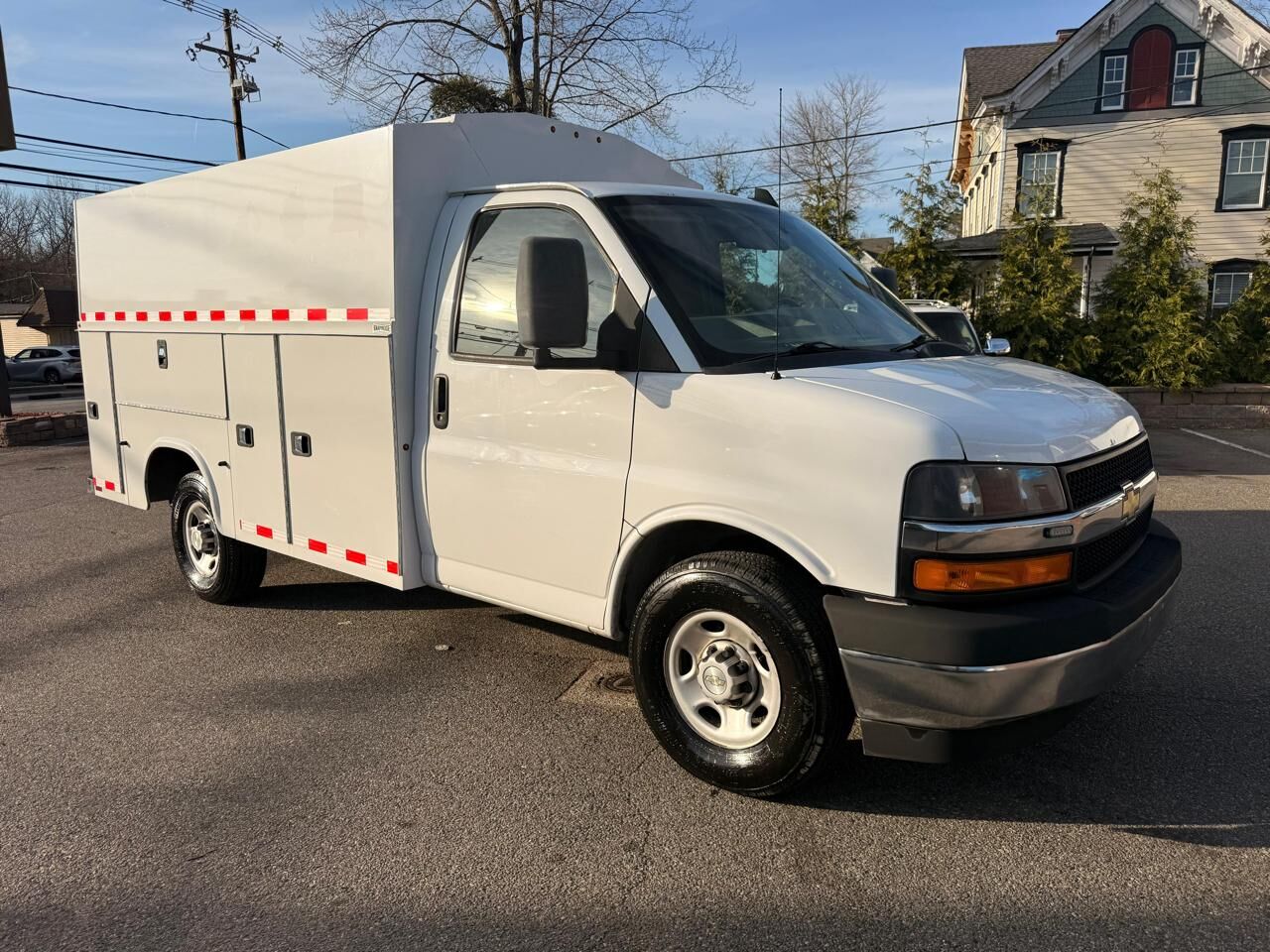 2022 CHEVROLET Express